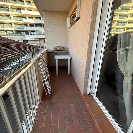T2 Climatise Avec Balcon A 50 M De La Διαμέρισμα *